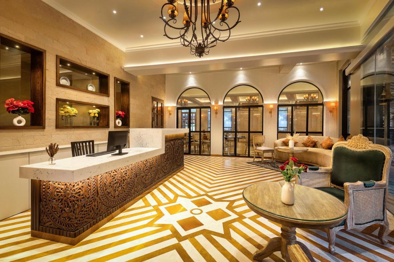 Arnna Hotel - Goregaon Mumbai Bagian luar foto