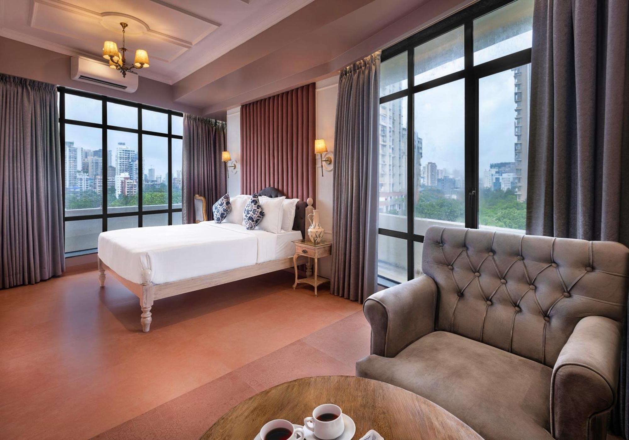 Arnna Hotel - Goregaon Mumbai Bagian luar foto